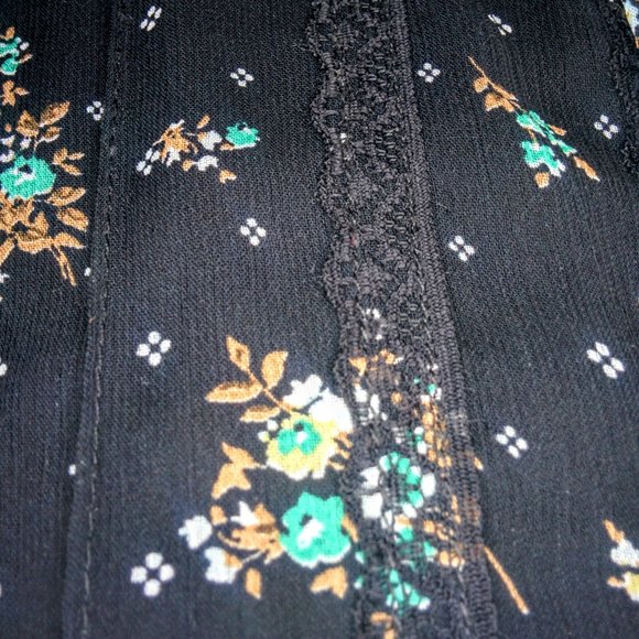 Red Herring black chiffon blouse - Picture 6 of 6